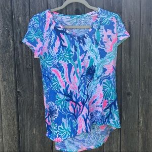 Lilly Pulitzer t shirt
